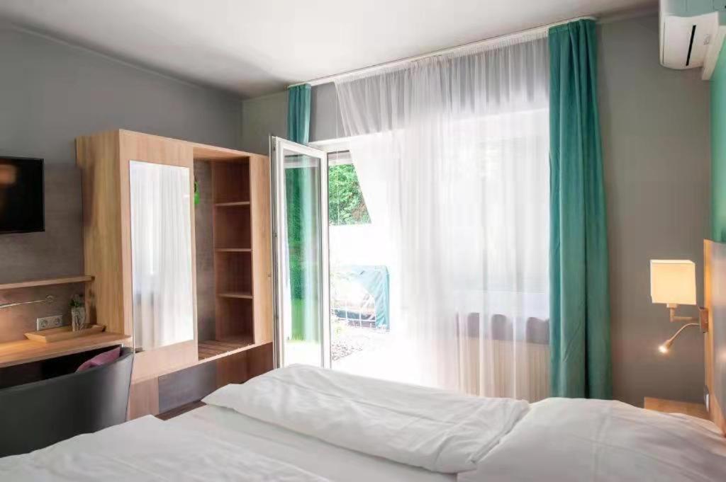 Hotel Bluechertal Бахарах Экстерьер фото